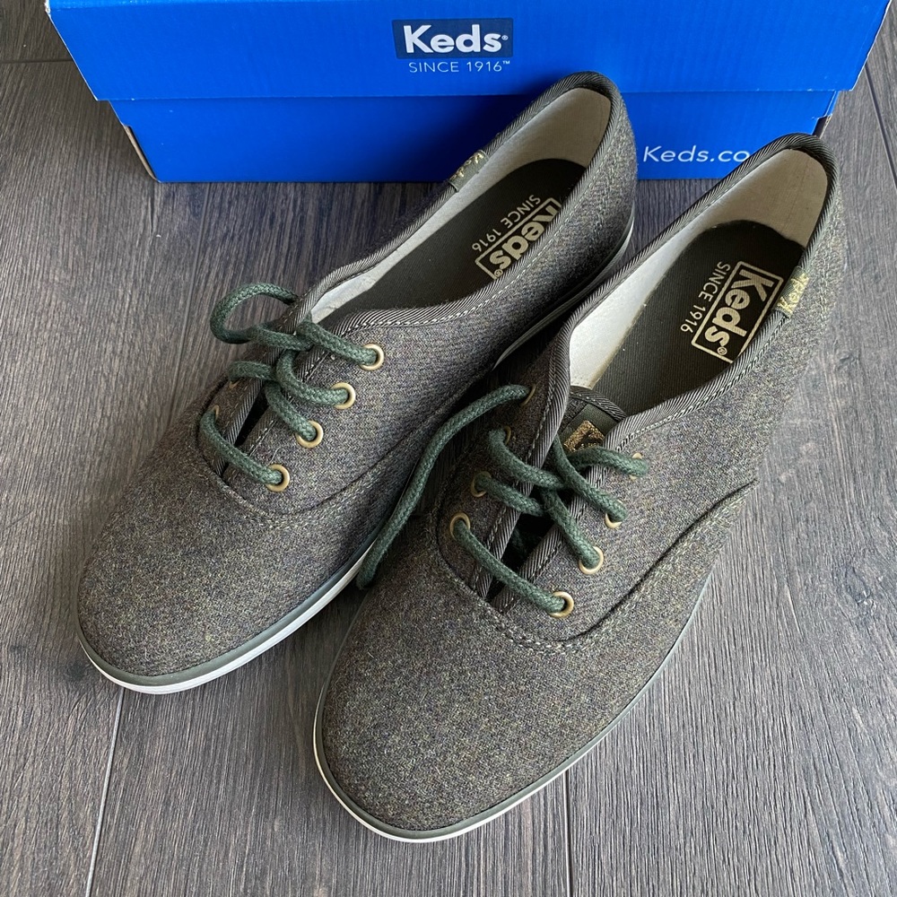 Keds - green wool champion sneakers - size 6
